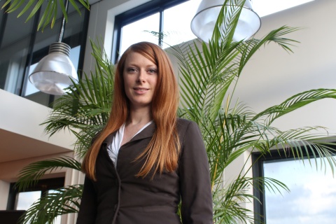 Onderneemster gestart met behulp van durfkapitaal. Onderneemster gestart met behulp van durfkapitaal.